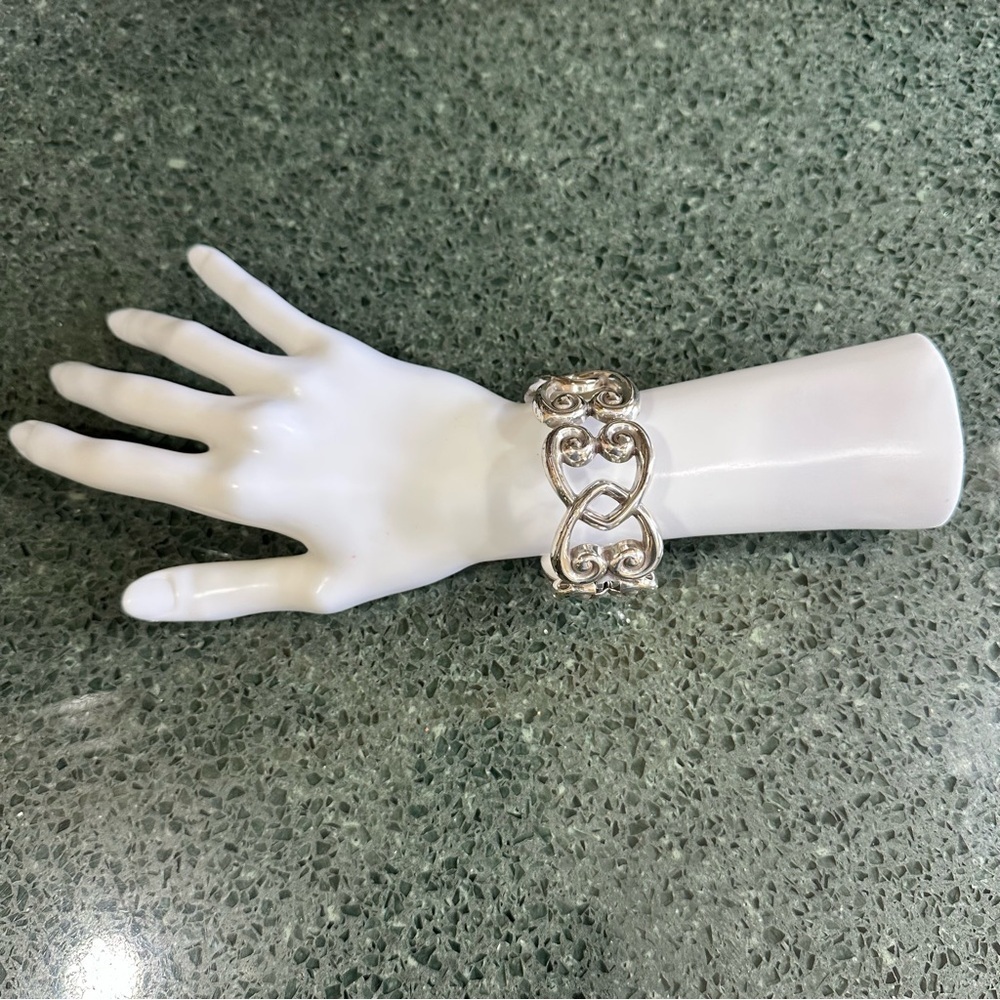 Brighton Bilbao Heart Large Silver Tone Hinged Magnetic Bangle Bracelet